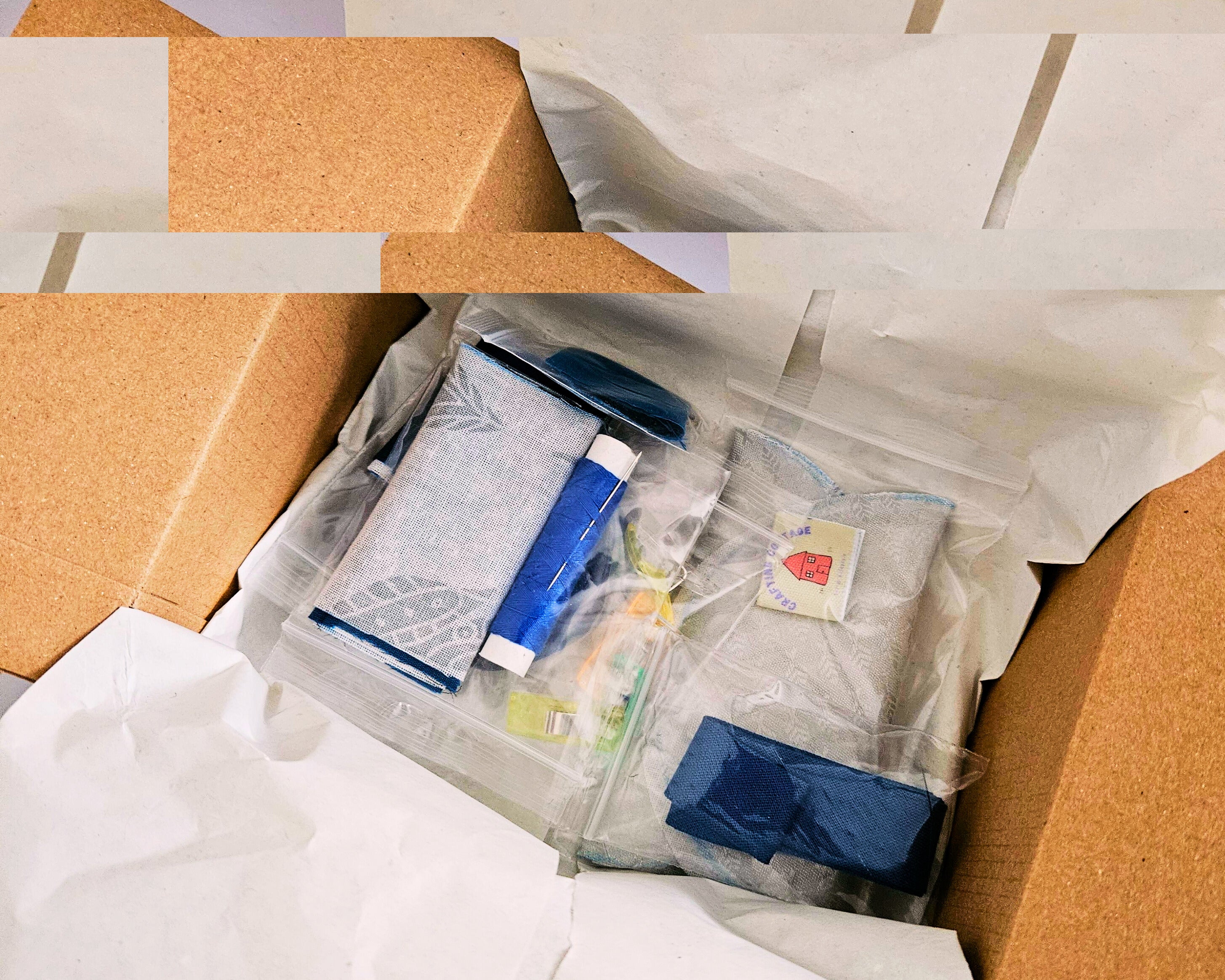 DIY Kit- Make a small zip pouch.